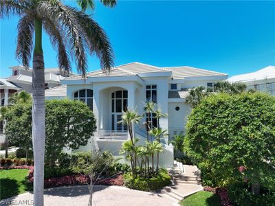 235 Barefoot Beach Boulevard, House other with 4 bedrooms, 4 bathrooms and null parking in Bonita Springs FL | Image 3