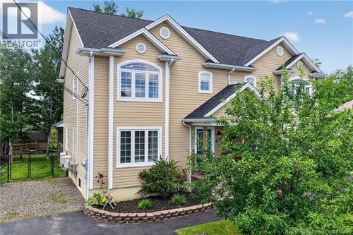 89 Christopher Cres, Moncton, NB, E1G0A4 | Card Image