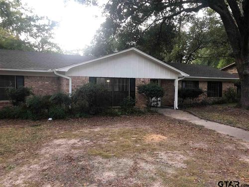 3001 S Robertson Ave, Tyler, TX, 75701-6910 | Card Image