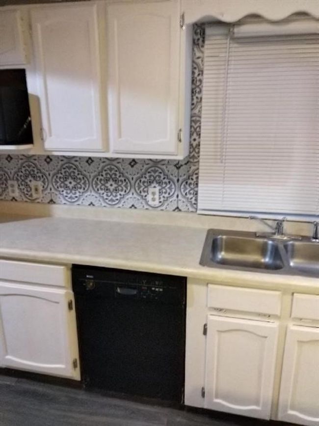 1402 N St Sw, House other with 4 bedrooms, 2 bathrooms and null parking in Cedar Rapids IA | Image 12