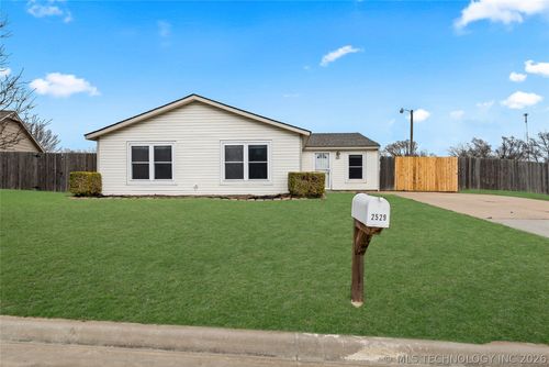 2529 34th St, Tulsa, OK, 74110-1528 | Card Image