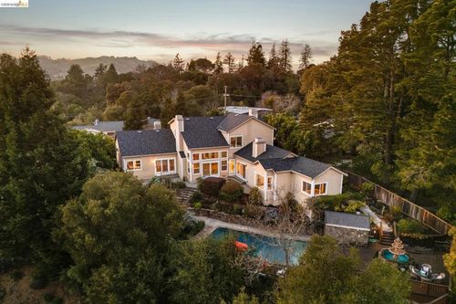 78 Scenic Dr, Orinda, CA, 94563-3412 | Card Image