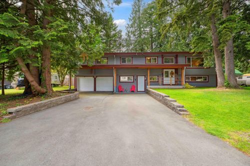 4037 196a St, Langley, BC, V3A1A7 | Card Image