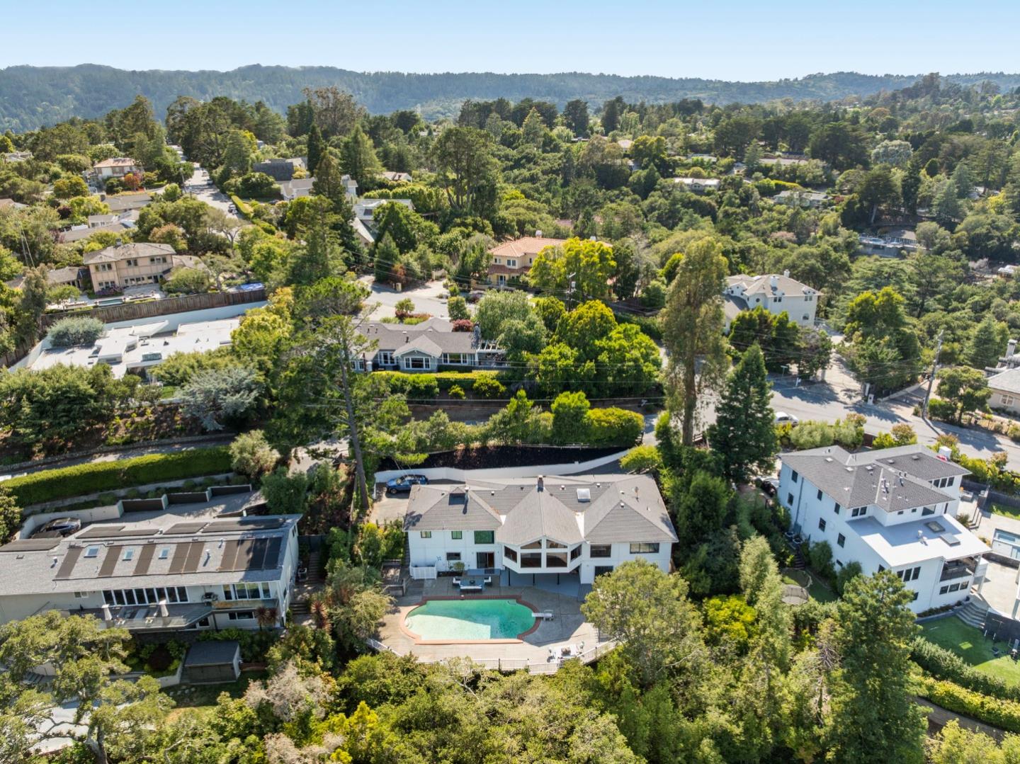 Residential in Hillsborough 3