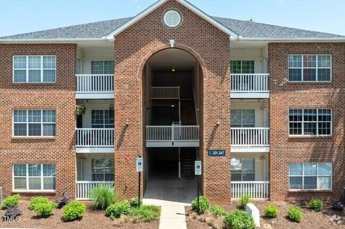 1611 Kenmore Dr, Clayton, NC, 27520-7343 | Card Image