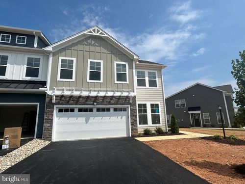 464 Bayberry Ln, ZION CROSSROADS, VA, 22942-7077 | Card Image