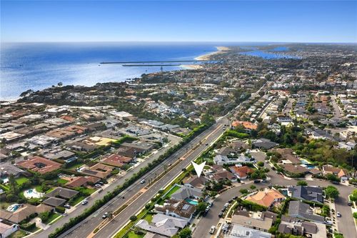 4515 Cortland Dr, Corona Del Mar, CA, 92625-2706 | Card Image