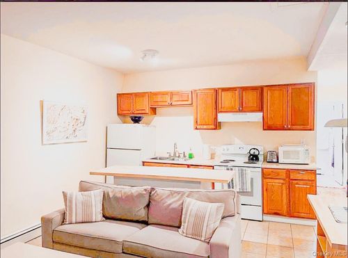 4-23 Pearl St, Livingston Manor, NY, 12758-5211 | Card Image