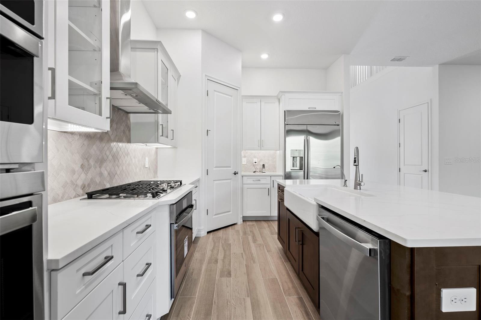 Residential in RUSKIN 4