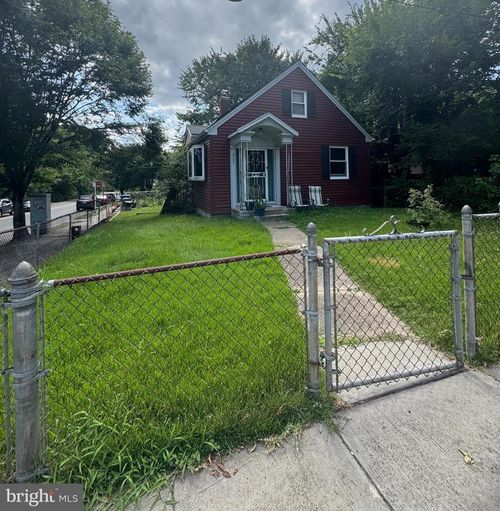 2900 S Dakota Ave Ne, WASHINGTON, DC, 20018-2634 | Card Image