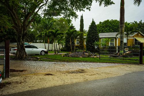 3825 Lakewood Rd, Palm Springs, FL, 33461-3573 | Card Image