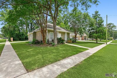 3458 Tupelo St, House other with 3 bedrooms, 2 bathrooms and null parking in Zachary LA | Image 2