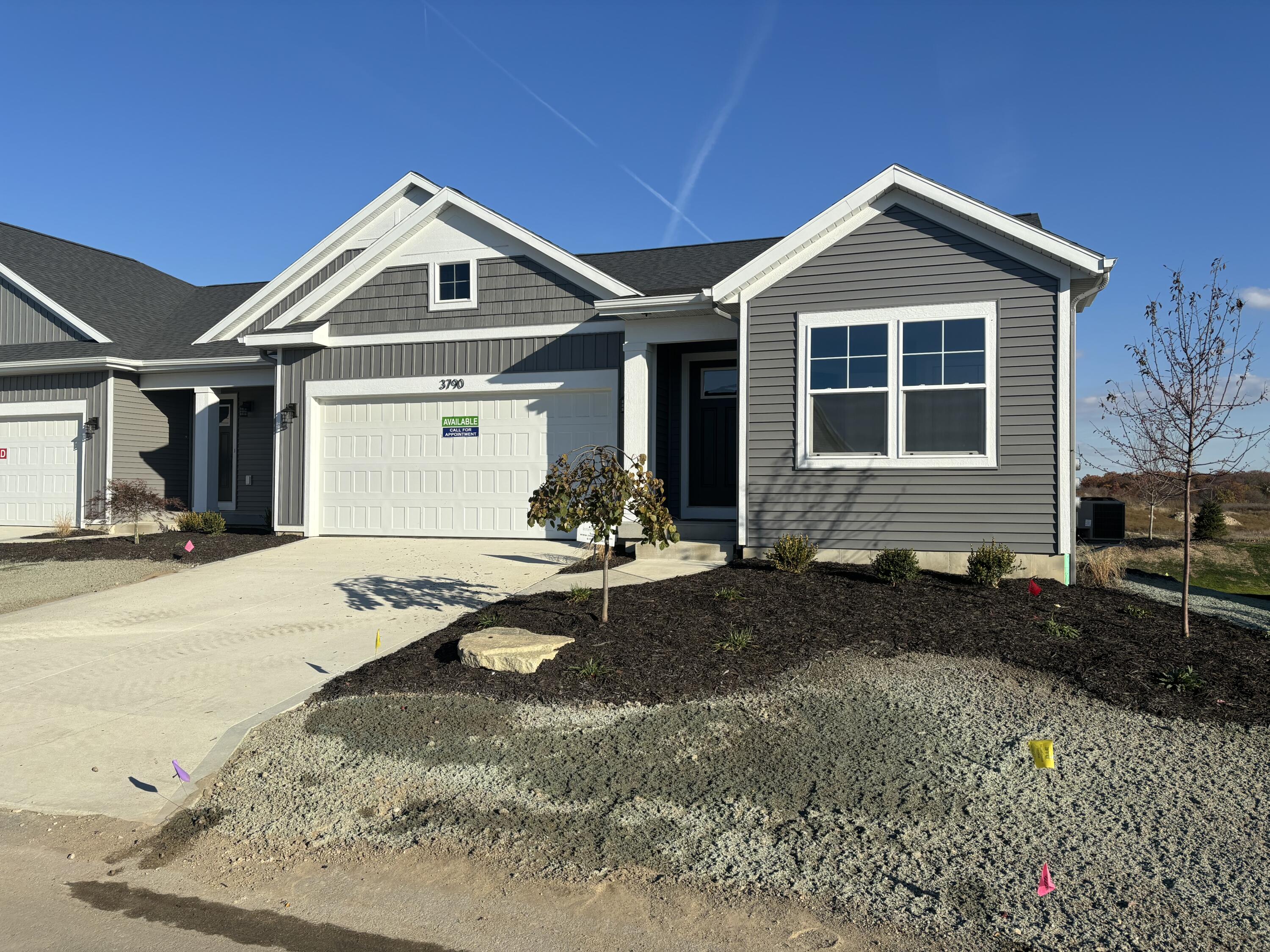 Highbury Dr, Grandville, MI 49418