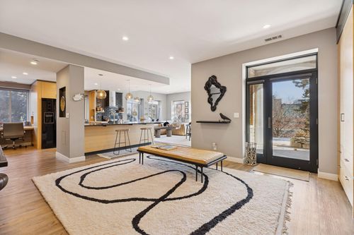 apt-215-311 Pleasant Ave, Saint Paul, MN, 55102-2372 | Card Image