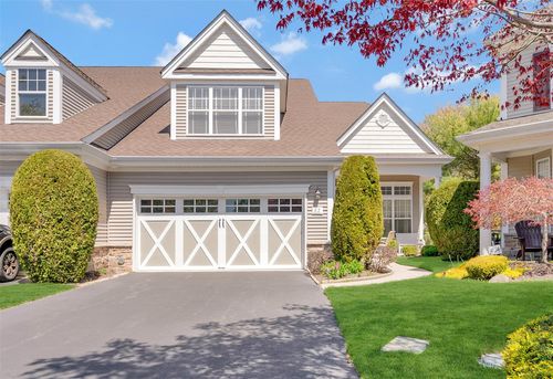 82 Ballad Ct, Eastport, NY, 11941-1602 | Card Image