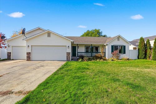 7912 S Strawberry St, Cheney, WA, 99004-8718 | Card Image