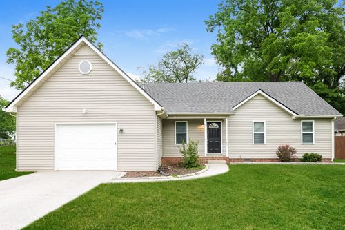 638 Courtland St, Murfreesboro, TN, 37130-2909 | Card Image