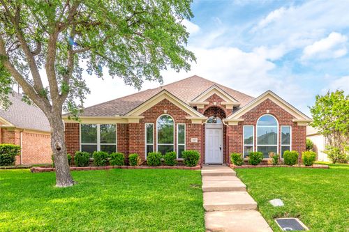 207 Meredith Ct, Irving, TX, 75063-5945 | Card Image