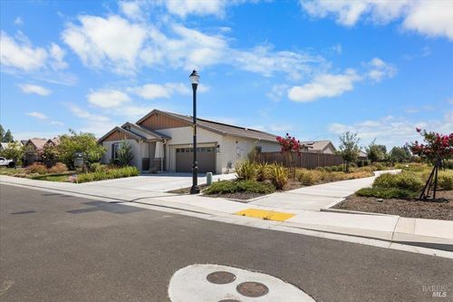 625 Wildflower Ln, Dixon, CA, 95620-3867 | Card Image