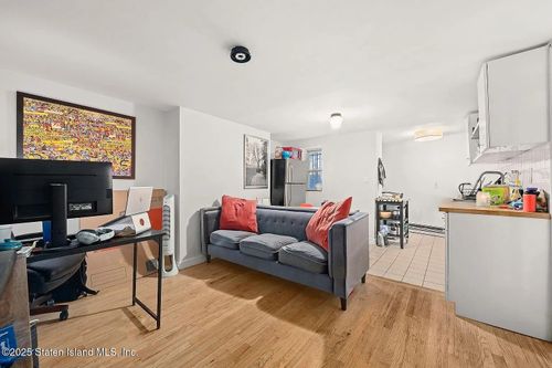 apt-1-42 Clermont Ave, Brooklyn, NY, 11205-1100 | Card Image