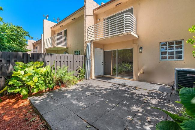 APT-60 - 10350 Sw 154 Th Circle Ct, Condo with 3 bedrooms, 3 bathrooms and null parking in Miami FL | Image 30