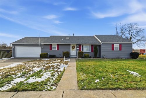 2586 Paige, Lower Burrell, PA, 15068 | Card Image