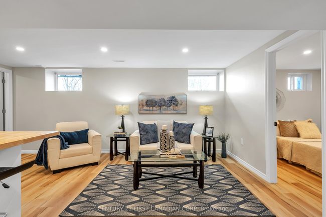180 Gammage St, House other with 5 bedrooms, 2 bathrooms and 2 parking in London ON | Image 33