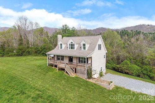 273 Green Acres Ln, Marshall, NC, 28753-0417 | Card Image