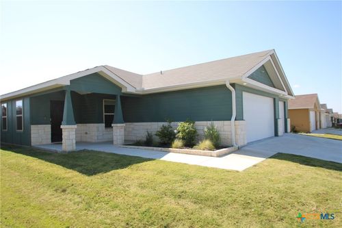 805 Freedom Cir, Nolanville, TX, 76559-2556 | Card Image