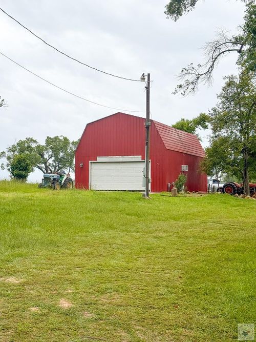 424 County Road 1376, Texarkana, TX, 75501-1221 | Card Image