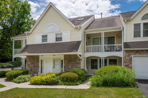 5 Spruce Ridge Dr, Fishkill, NY, 12524-1539 | Card Image