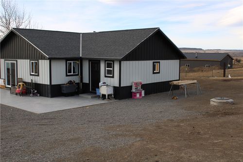 508 Bridger Fromberg Rd, Fromberg, MT, 59029-9509 | Card Image