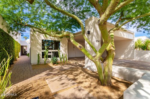 8754 E Via De Sereno, Scottsdale, AZ, 85258-4001 | Card Image