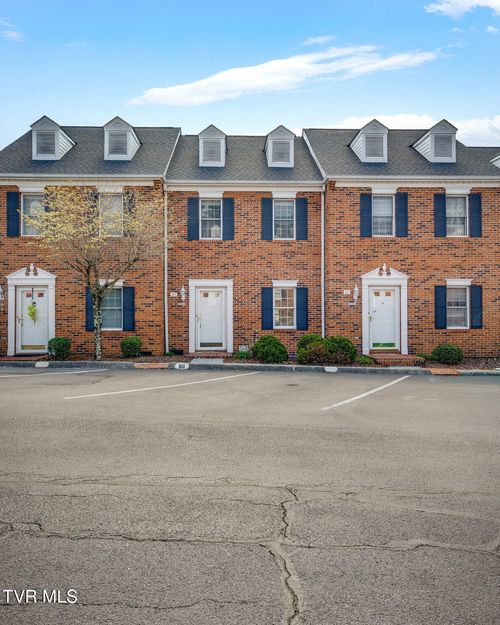 apt-q86-400 Sunset Dr, Johnson City, TN, 37604-2480 | Card Image