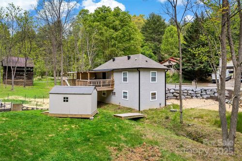 153 Arrowood Corner Rd, Mars Hill, NC, 28754-9692 | Card Image