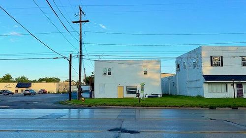 1290 M-139, Benton Harbor, MI, 49022 | Card Image