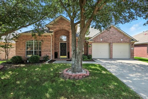 5117 Parkplace Dr, Argyle, TX, 76226-2211 | Card Image