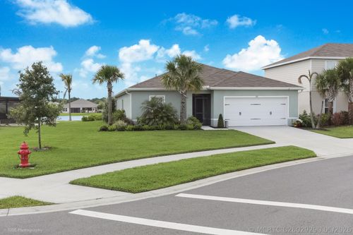 423 Acai Ln, Fort Pierce, FL, 34981-5301 | Card Image