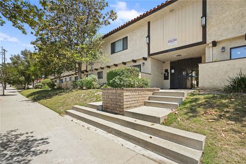 21-13540 S Hubbard Ave, San Fernando, CA, 91340 | Card Image