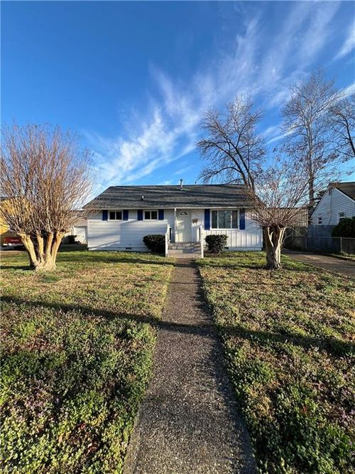 129 Jordan Dr, Hampton, VA, 23666-4111 | Card Image