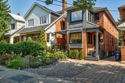 39 Standish Ave, House other with 4 bedrooms, 4 bathrooms and 1 parking in Toronto ON | Image 3