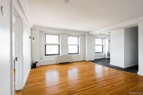 apt-620-15 E Kirby St, Detroit, MI, 48202-4041 | Card Image
