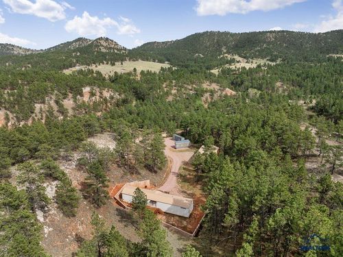 27651 Country View Dr, Hot Springs, SD, 57747-7101 | Card Image