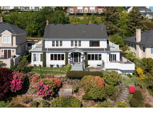 745 Nw Culpepper Ter, Portland, OR, 97210-3122 | Card Image