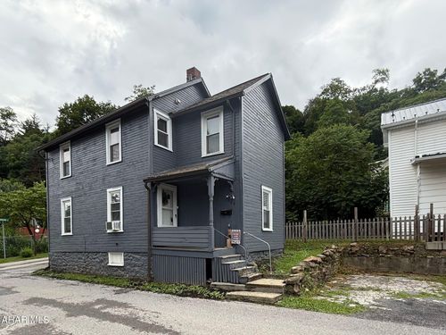 809 S Lincoln Ave, Tyrone, PA, 16686-1334 | Card Image