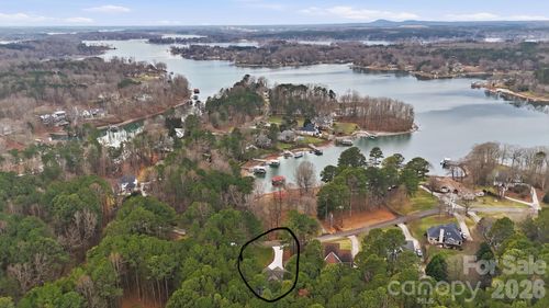 353 Marietta Rd, Mooresville, NC, 28117-8427 | Card Image