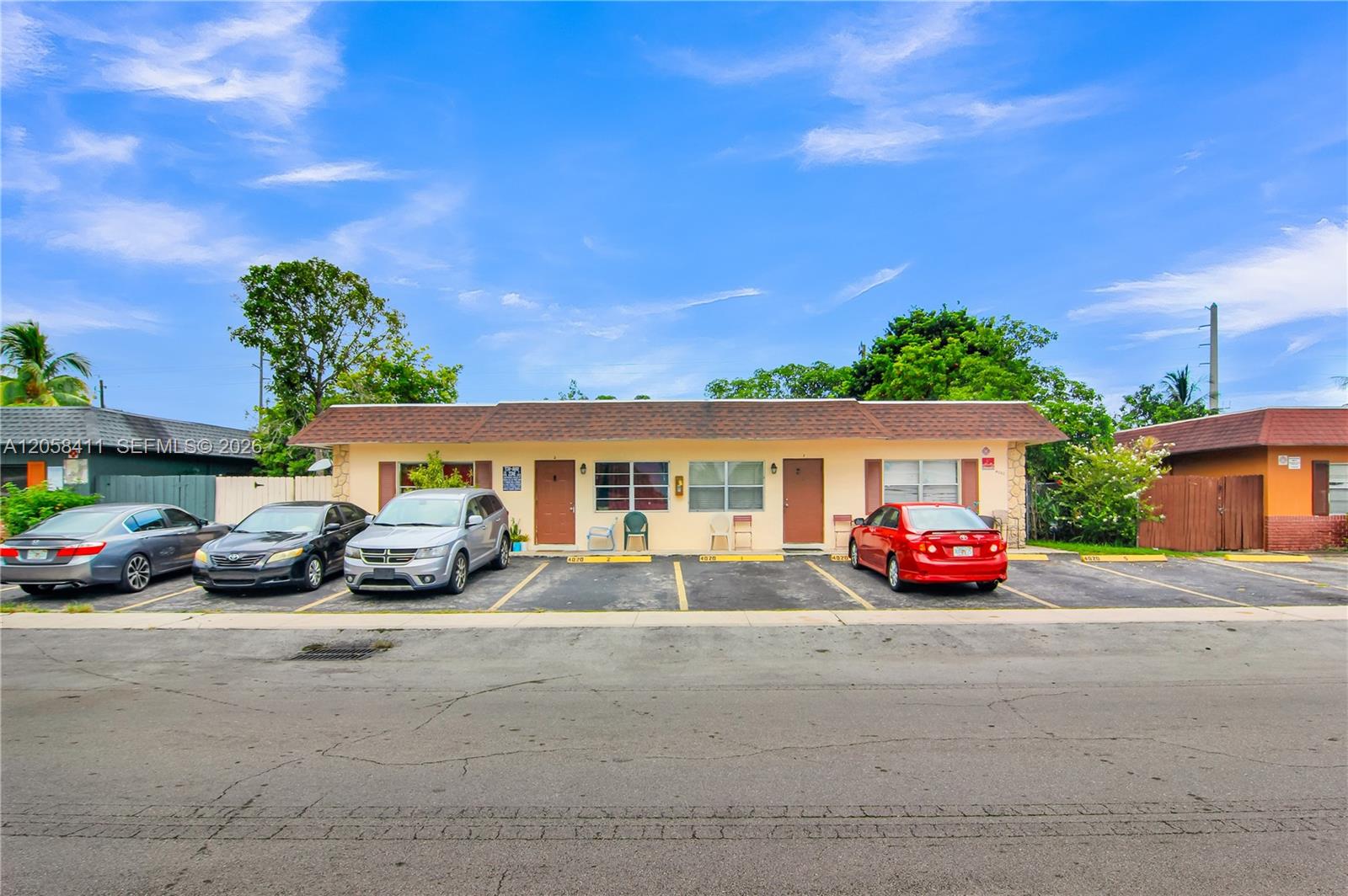 Commercial Sale in Lauderdale Lakes