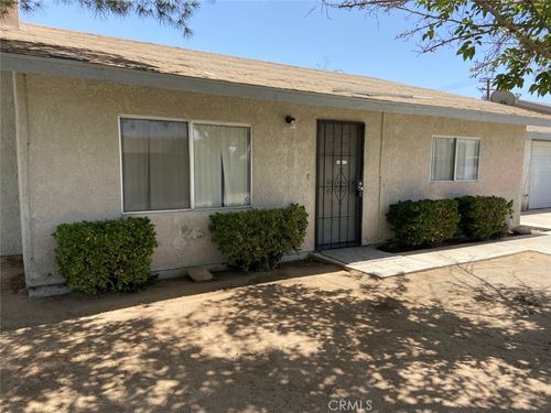 a-21061 Nisqually Rd, Apple Valley, CA, 92308-6441 | Card Image