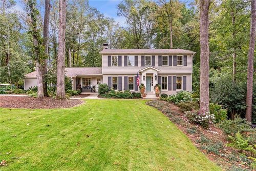 500 Tanacrest Cir, Sandy Springs, GA, 30328-2835 | Card Image
