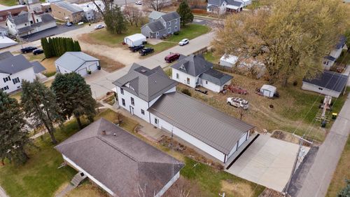 610 1st St, Bloomington, WI, 53804-7115 | Card Image